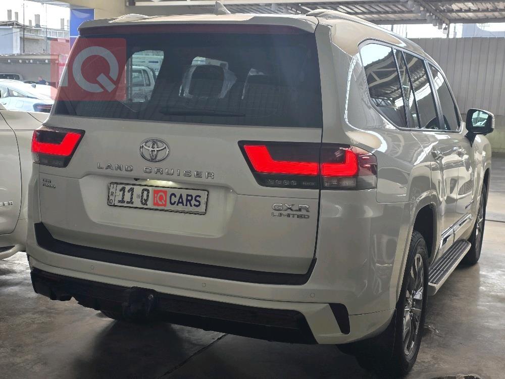 تويوتا لاندكروزر